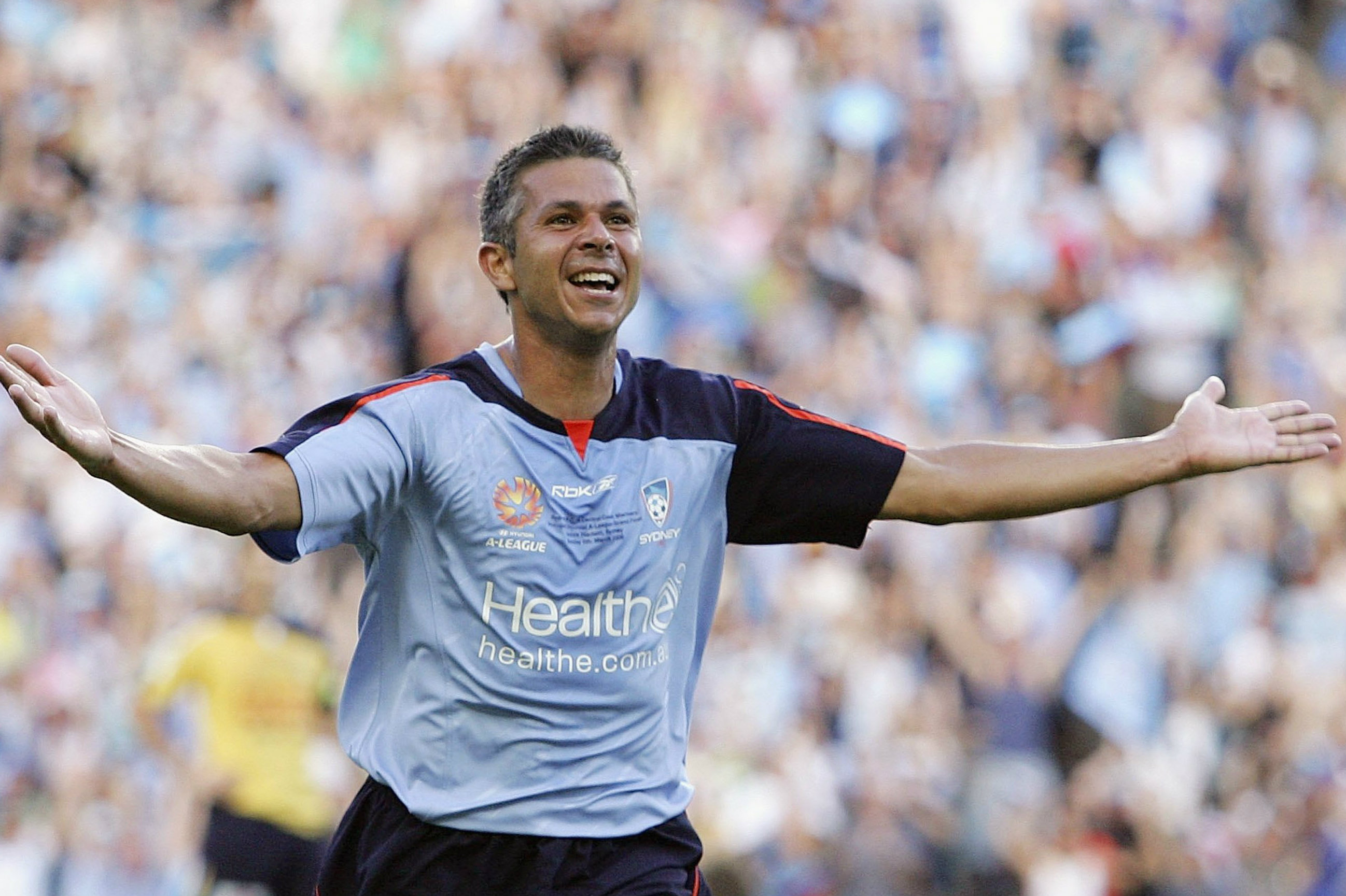 Steve Corica celebrates his winning goal in the 2006 Hyundai A-League Grand Final.