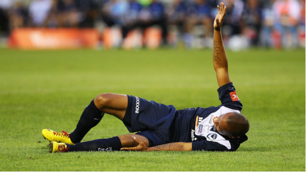 Archie Thompson injured in 2010 Grand Final.