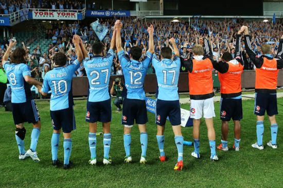 Sydney FC steals dramatic 1-0 victory over Mariners
