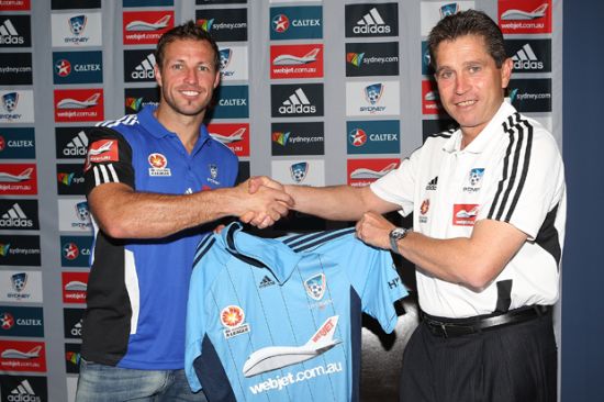 Sydney FC signs Socceroo Captain Lucas Neill