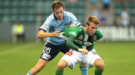 Sydney FC Confirm Andrew Hoole Signing