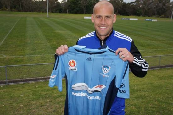 Sydney FC Sign Experienced Australian Defender