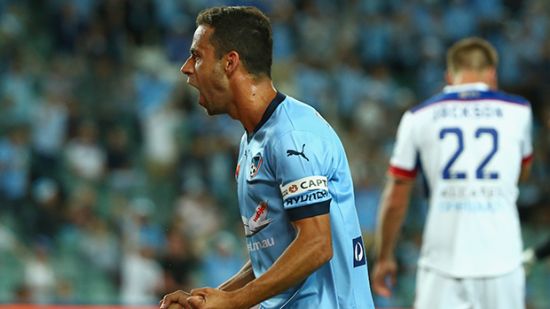 GALLERY: Sydney FC Down The Jets