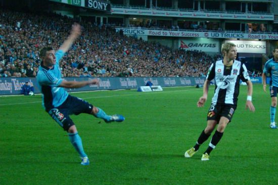 Sydney FC unites for 200th A-League game