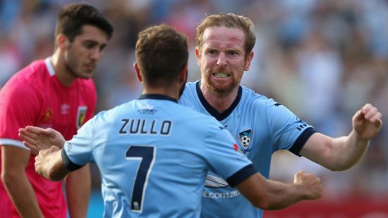 Sydney FC Character Sinks Mariners