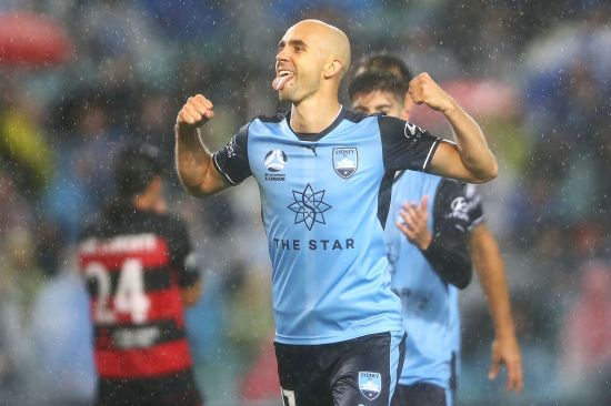 Sydney FC’s Clinical Strikeforce Show Wanderers How It’s Done