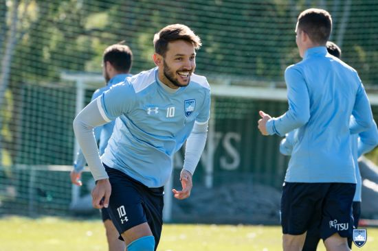 GALLERY: Guess Who’s Back? Ninkovic Returns To Training