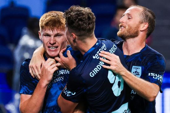 Sydney FC Take Glory Over Perth In Thunderstorm